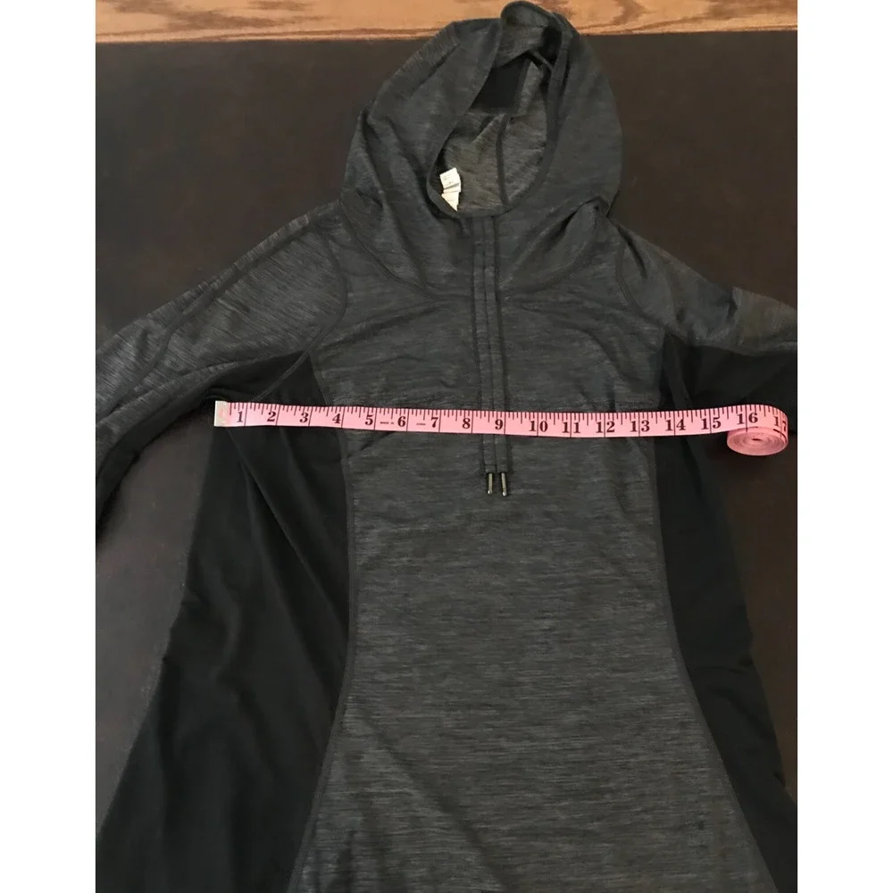 Lululemon Run in the Sun Hoodie 6 Black UPF Pullover Thumbholes